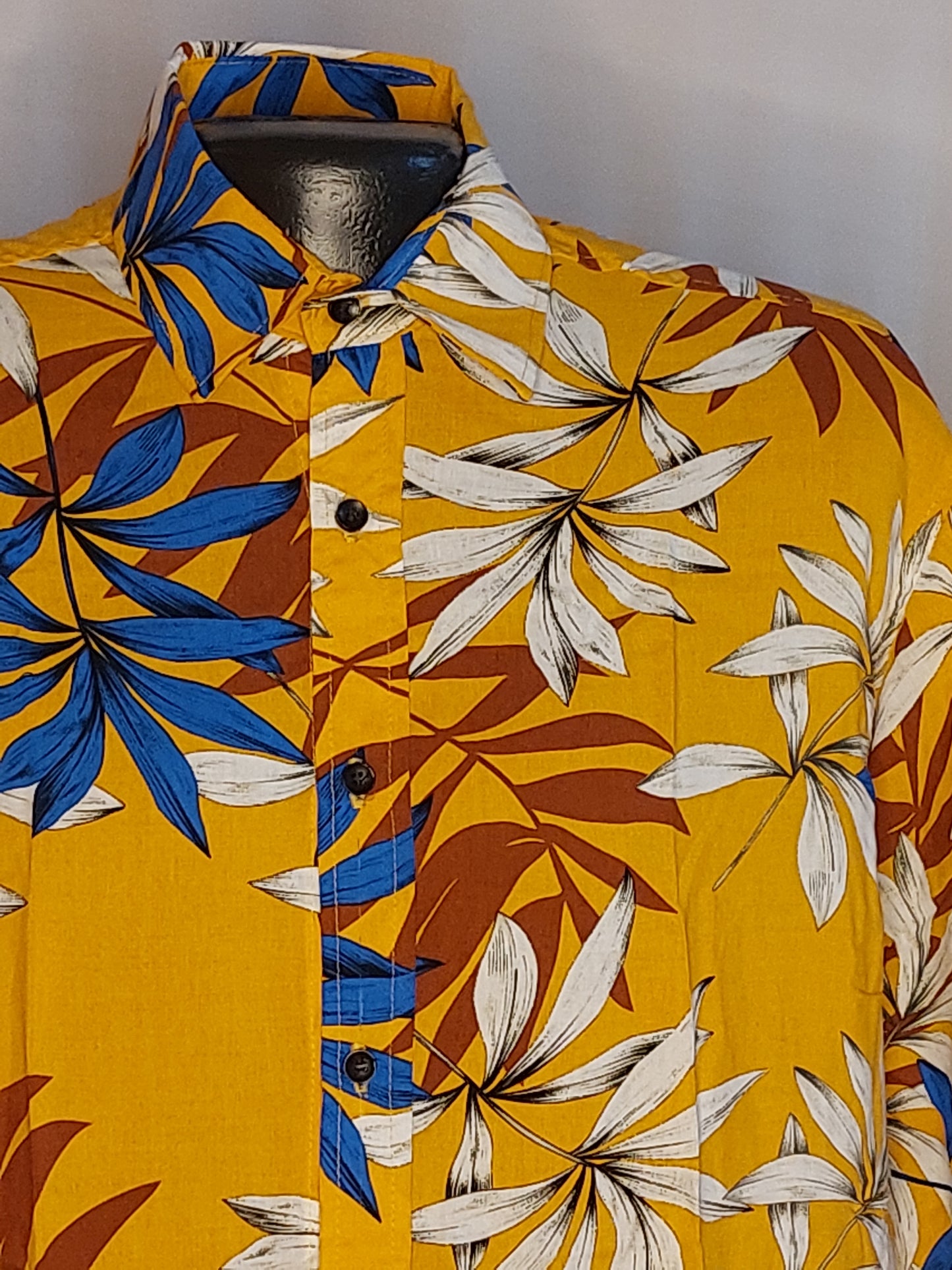 camisa hawaiana